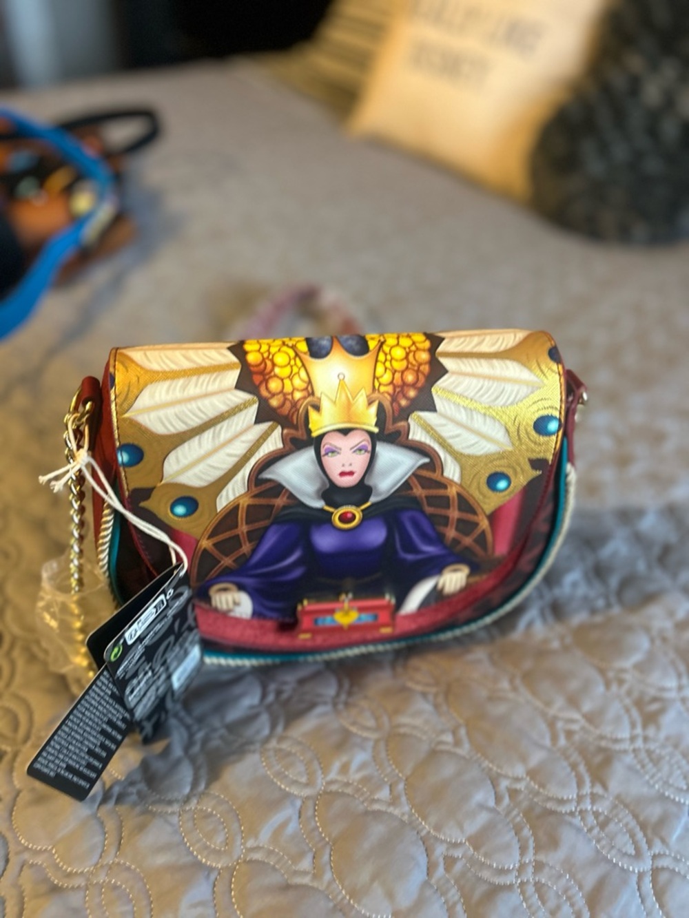 Women's Multicolor Printed Evil Queen Crossbody Bag with Gold Chain Strap